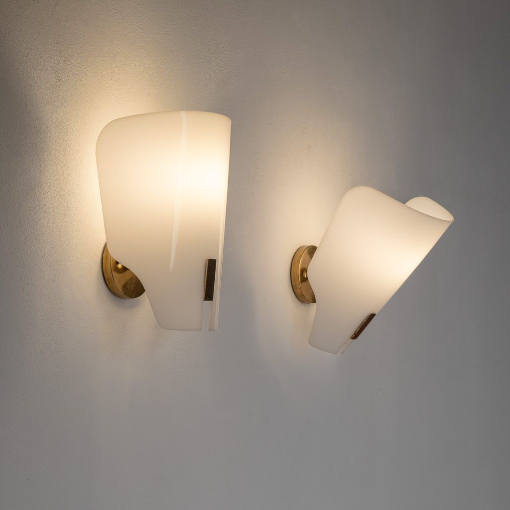 Gino Sarfatti Model 167px Acrylic Wall Lights, 1950s