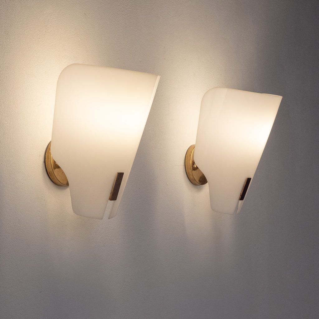 Gino Sarfatti Model 167px Acrylic Wall Lights, 1950s