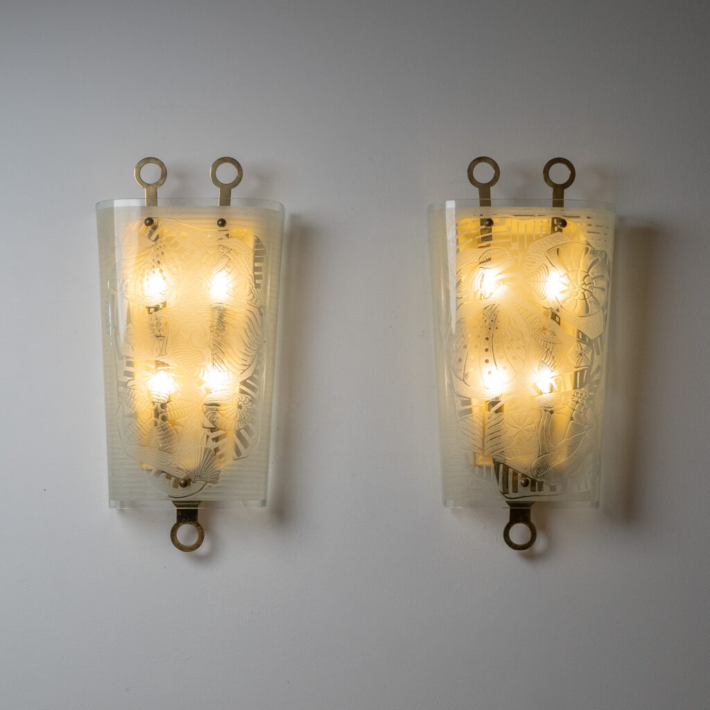 Large Osvaldo Borsani Wall Lights, 1938